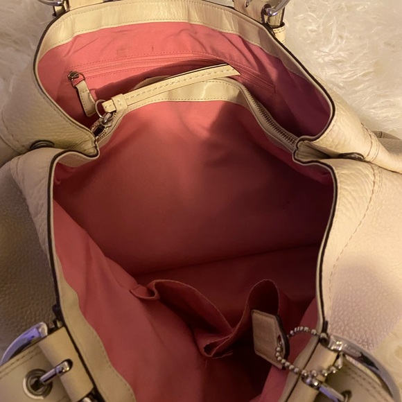 COACH A1072 F13733 Soho Cream Pebbled Leather Pleated Tote - Picture 8 of 11